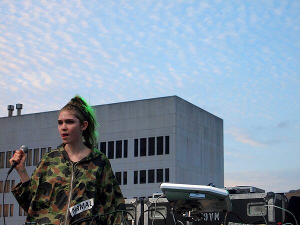Grimes zapowiada Psyopera na własnej wytwórni Nazgul Recording
