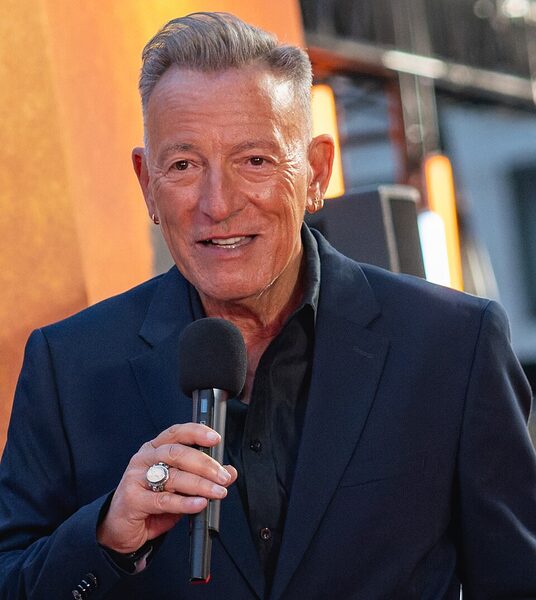 Bruce Springsteen zagrał cover Neil Young na Power to the People Fest