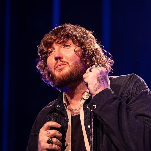 James Arthur prezentuje singiel Waste My Tears