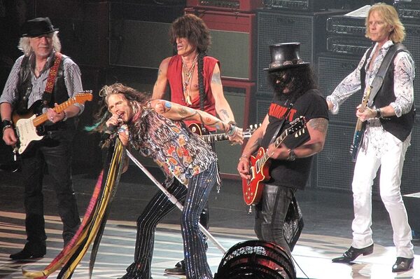Aerosmith wraca na Hollywood Bowl z Guns N’ Roses