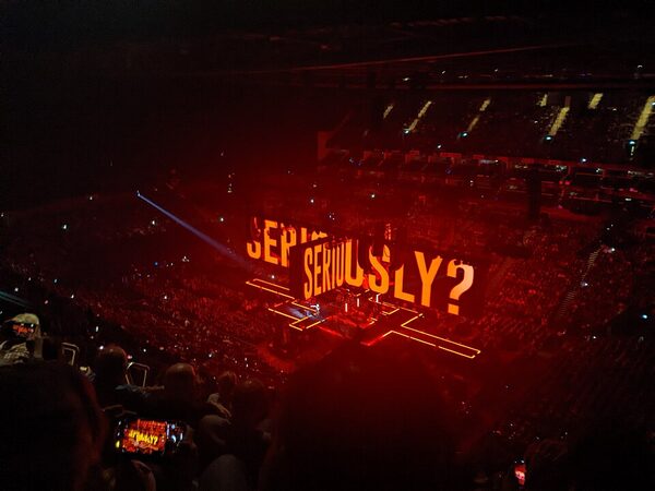 Roger Waters atakuje Jamesa Hetfielda i jego przekaz