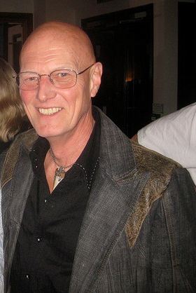 Były perkusista AC/DC Chris Slade ogłasza emeryturę