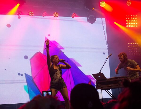 Sylvan Esso wraca na Spotify po rocznym boykocie