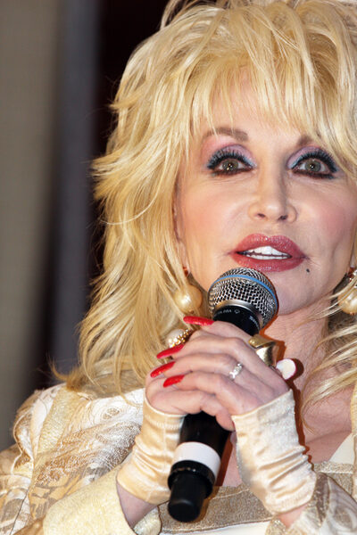 Bono: Dolly Parton wstała z łóżka, by zaśpiewać tę piosenkę