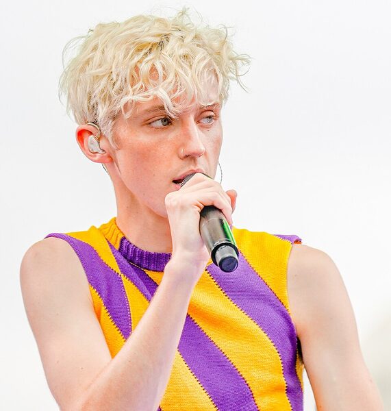 Troye Sivan zapowiada album The best z teledyskiem Party