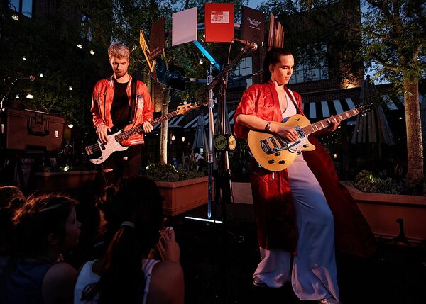 Sofi Tukker i OneRepublic razem z premierą TSUNAMI