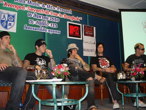 Nene Royal otwiera koncert Avenged Sevenfold w Singapurze