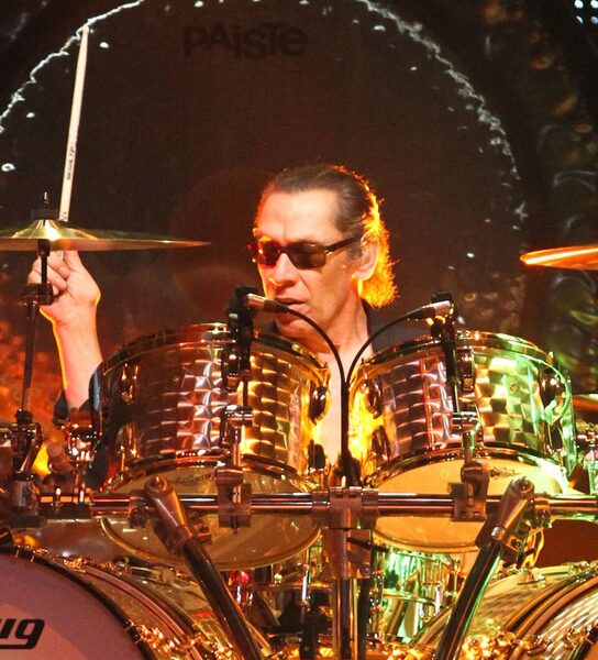 Alex Van Halen komentuje autobiografie wokalistów Van Halen