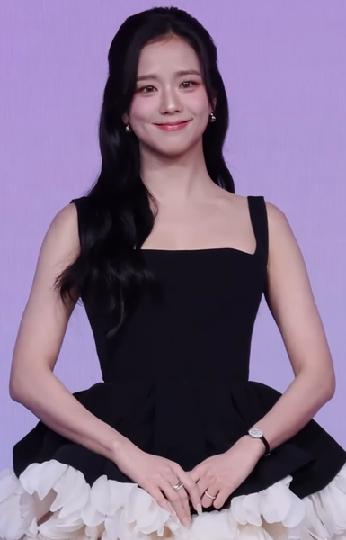 Jisoo z Blackpink z premierą solowego singla Click