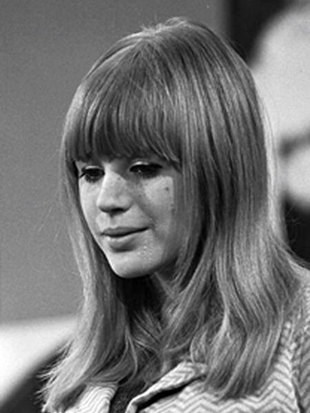 Obejrzyj poruszający pierwszy zwiastun filmu dokumentalnego „Broken English” o Marianne Faithfull.