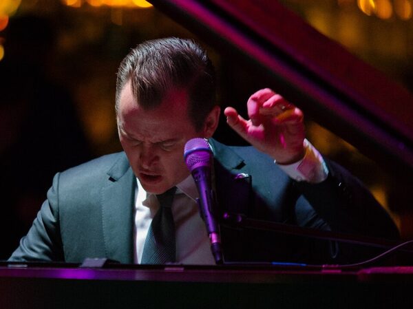 Doc Watkins otwiera Nowy Supper Club w Chicago