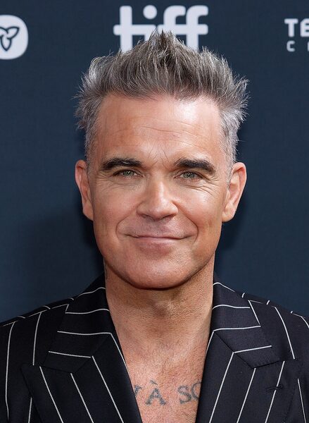 Robbie Williams wykonał legendarny utwór Ozzy’ego. Zobacz, jak mu poszło!