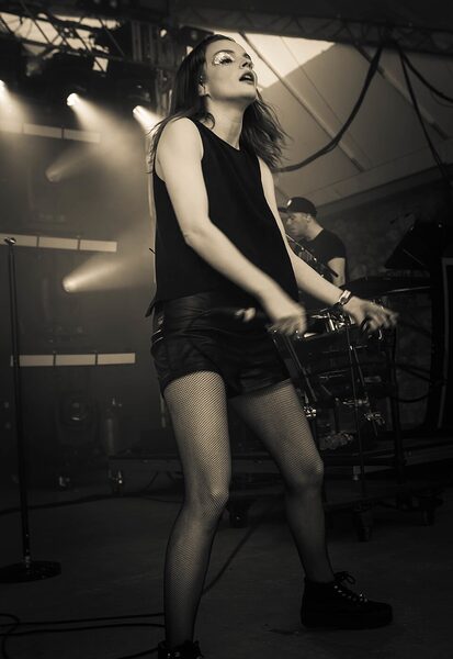 Chvrches powracają myślą o przeszłości i przyszłości