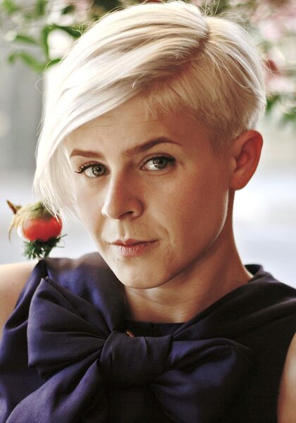 Robyn na kameralnym koncercie promującym Sexistential”