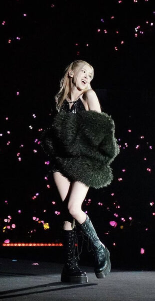 Rosé zapowiada drugi album na rok 2027
